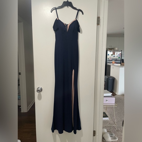 Elegant Navy Off-Shoulder Evening Dress/ Wedding Guest Dress - Picture 4 of 8